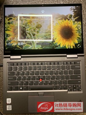 ½xthinkpad_x1_carbonyogaĂʲô^(q)e